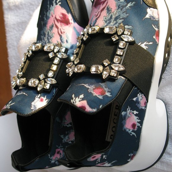 Meet your Posher, Bernadette - Picture 9 of 16